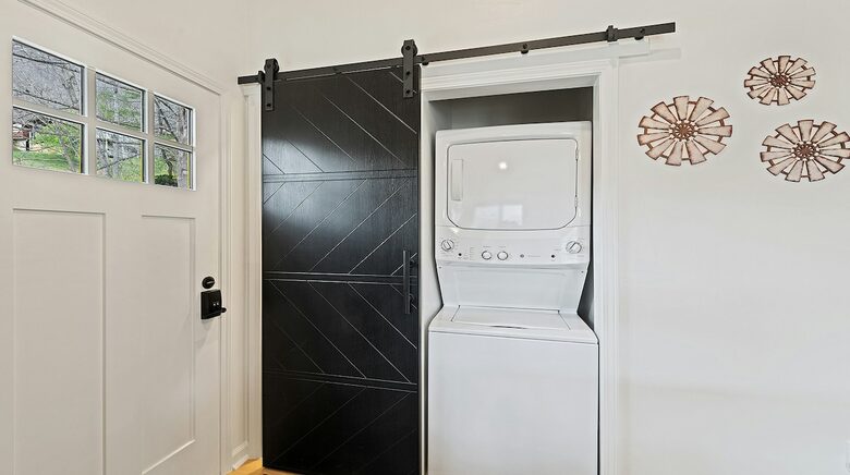 Modern Cabin Comfort in the Heart of Maggie Valley - Maggie Valley, North Carolina