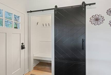 Modern Cabin Comfort in the Heart of Maggie Valley - Maggie Valley, North Carolina