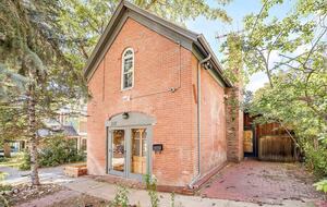 Boulder Heritage Home | 1875 Downtown Boulder Retreat - Boulder, Colorado
