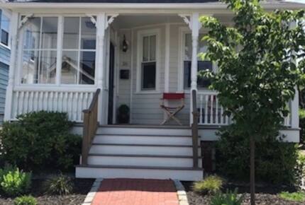 Coastal Charmer Steps from Thames Street & Newport Harbor - Newport, Rhode Island
