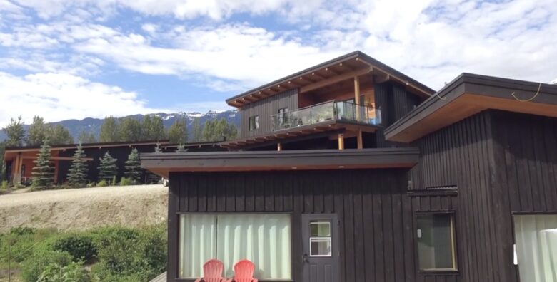 Reve Chalet | An 8-Acre Alpine Estate in the Heart of Revelstoke - Revelstoke, Canada