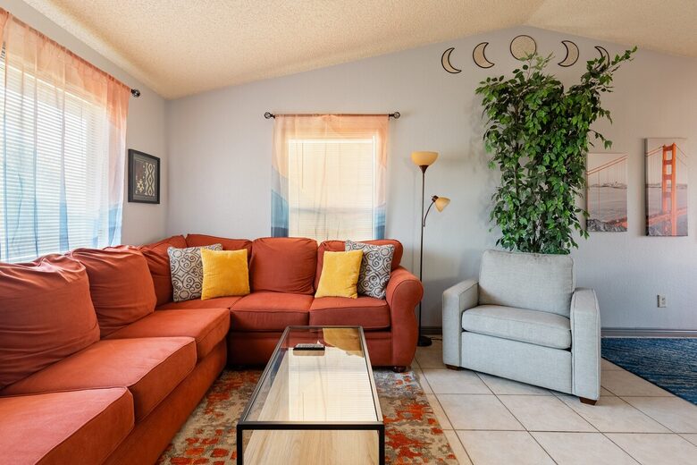 Sunlit Retreat Near South Mountain Trails - Phoenix, Arizona