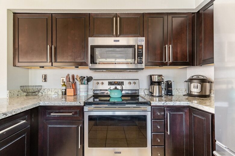 Sunlit Retreat Near South Mountain Trails - Phoenix, Arizona