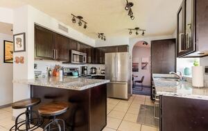 Sunlit Retreat Near South Mountain Trails - Phoenix, Arizona