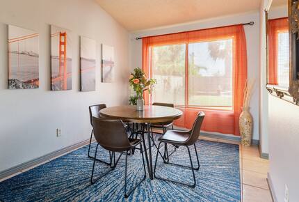 Sunlit Retreat Near South Mountain Trails - Phoenix, Arizona