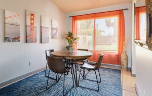 Sunlit Retreat Near South Mountain Trails - Phoenix, Arizona