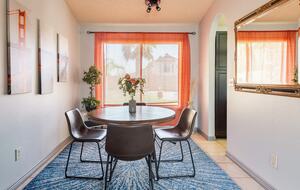 Sunlit Retreat Near South Mountain Trails - Phoenix, Arizona