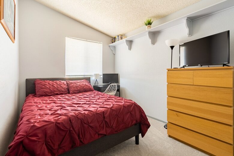 Sunlit Retreat Near South Mountain Trails - Phoenix, Arizona