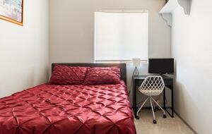 Sunlit Retreat Near South Mountain Trails - Phoenix, Arizona