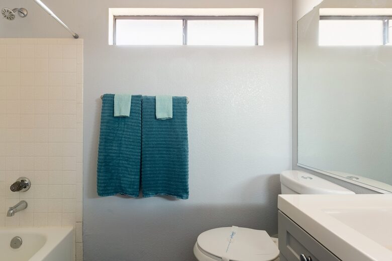 Sunlit Retreat Near South Mountain Trails - Phoenix, Arizona