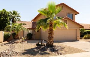 Sunlit Retreat Near South Mountain Trails - Phoenix, Arizona
