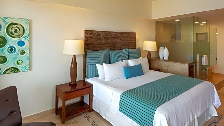 Bay View Executive Suite with Terrace Hot Tub at Corazón Cabo - Cabo San Lucas, Mexico