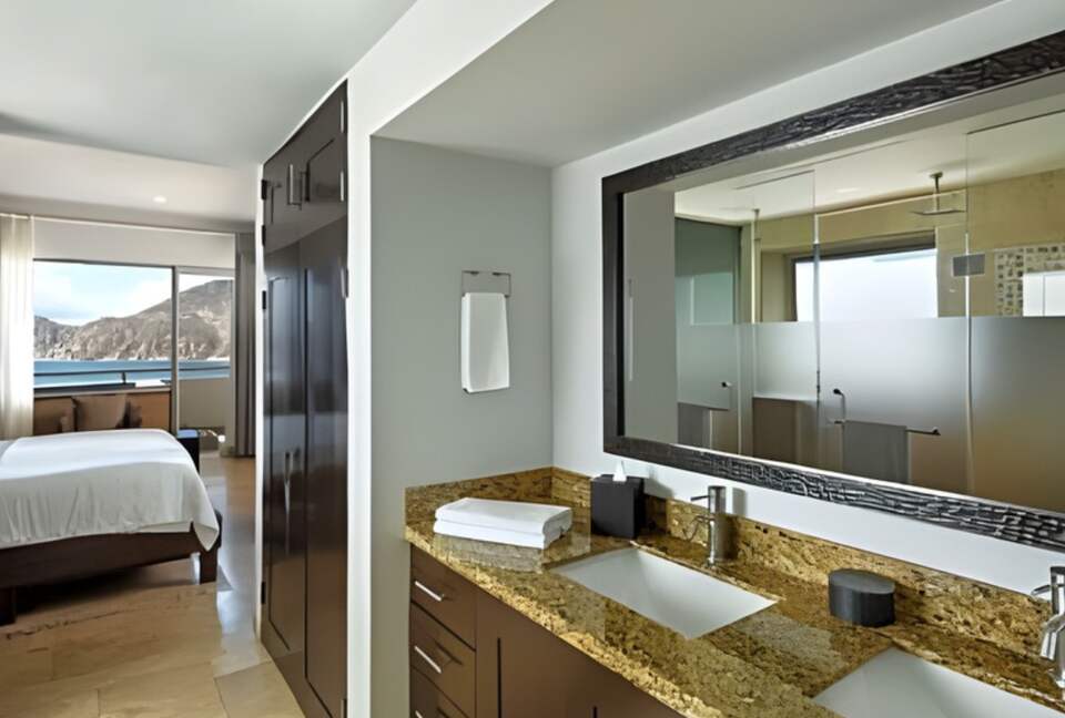 Bay View Executive Suite with Terrace Hot Tub at Corazón Cabo - Cabo San Lucas, Mexico