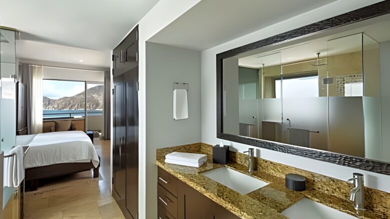 Bay View Executive Suite with Terrace Hot Tub at Corazón Cabo - Cabo San Lucas, Mexico