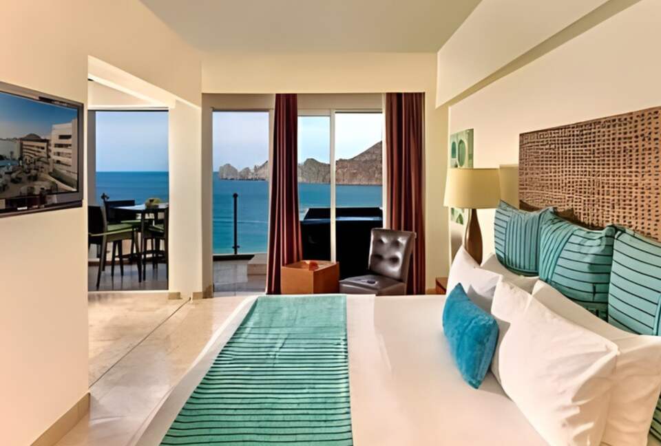 Bay View Executive Suite with Terrace Hot Tub at Corazón Cabo - Cabo San Lucas, Mexico