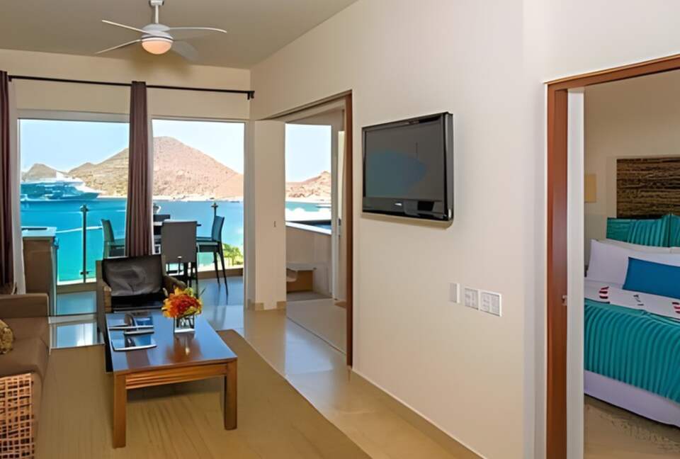 Bay View Executive Suite with Terrace Hot Tub at Corazón Cabo - Cabo San Lucas, Mexico