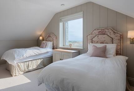 Oceanfront Elegance on the Wild Atlantic Way - Roundstone, Ireland