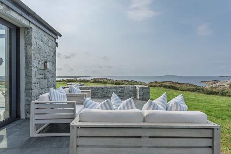 Oceanfront Elegance on the Wild Atlantic Way - Roundstone, Ireland