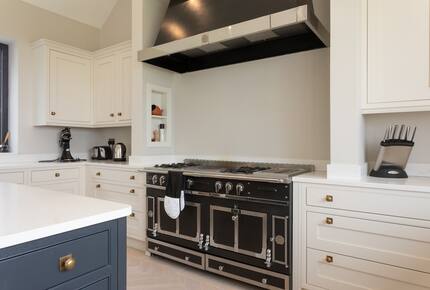 Oceanfront Elegance on the Wild Atlantic Way - Roundstone, Ireland