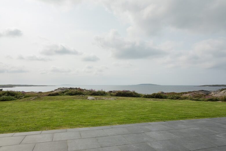 Oceanfront Elegance on the Wild Atlantic Way - Roundstone, Ireland