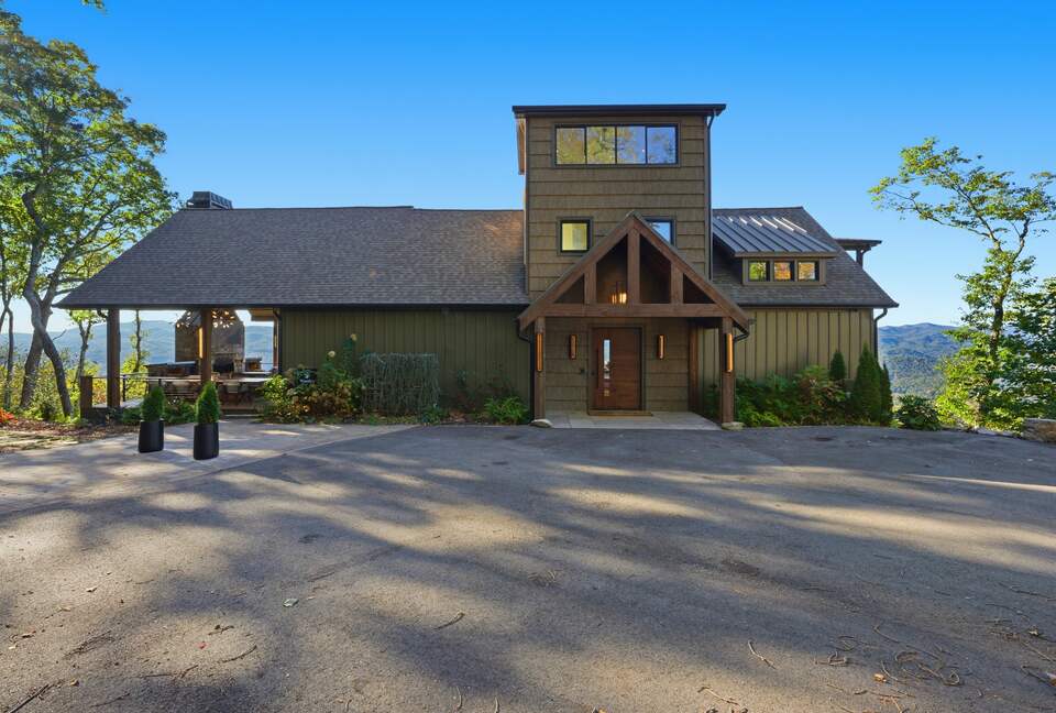 SkyHaüs at Lake Burton - Tiger, Georgia