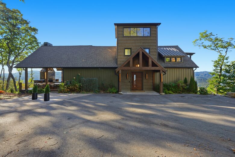 SkyHaüs at Lake Burton - Tiger, Georgia