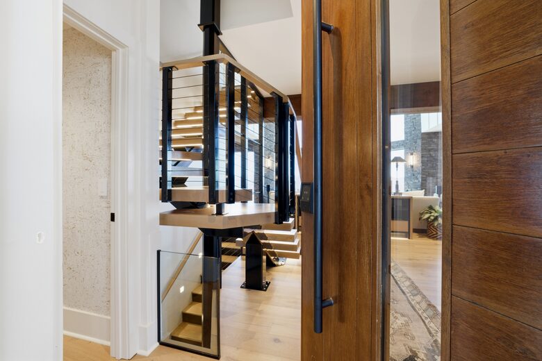 SkyHaüs at Lake Burton - Tiger, Georgia