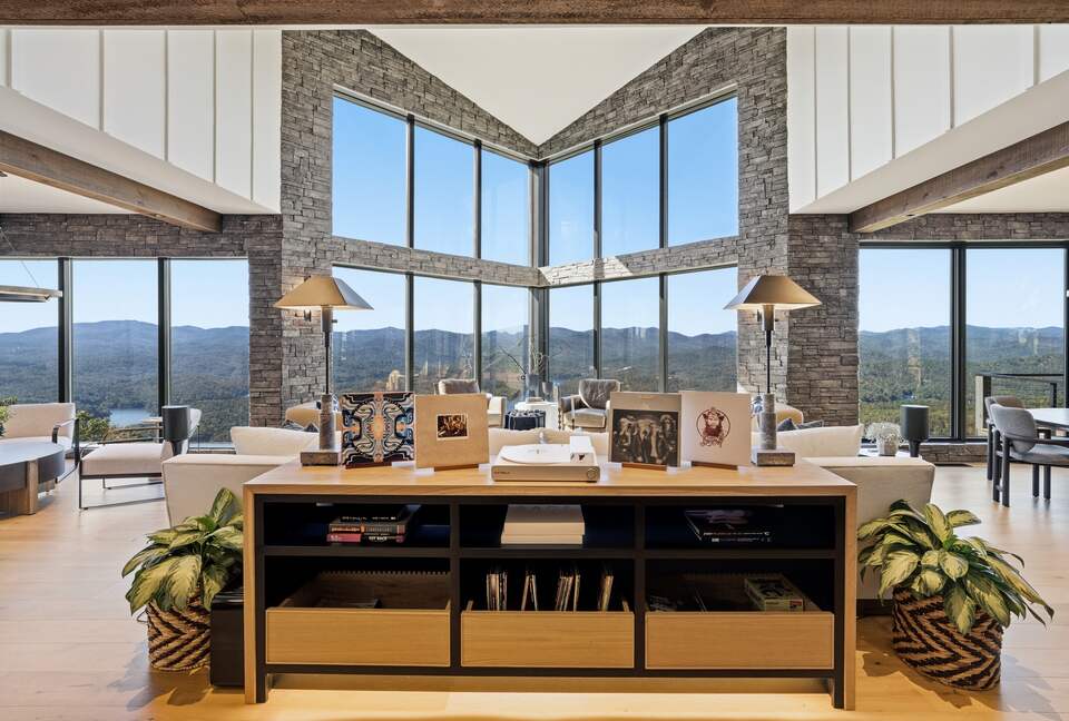 SkyHaüs at Lake Burton - Tiger, Georgia