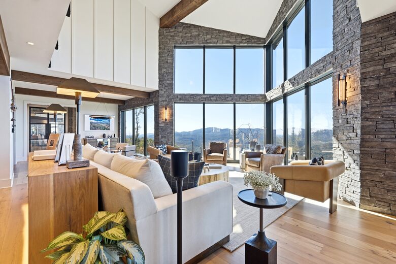 SkyHaüs at Lake Burton - Tiger, Georgia