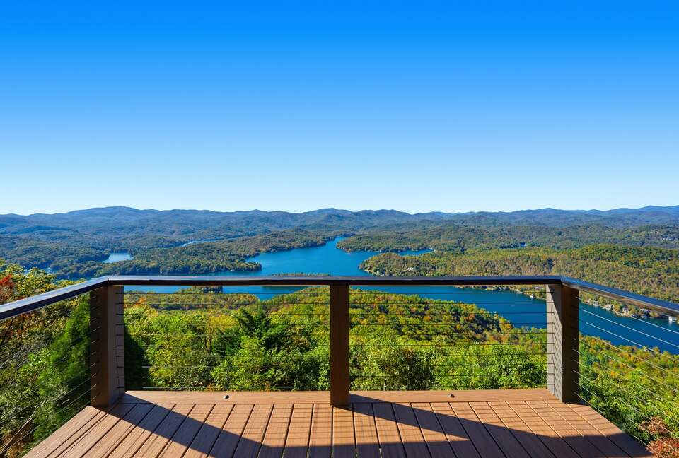 SkyHaüs at Lake Burton - Tiger, Georgia
