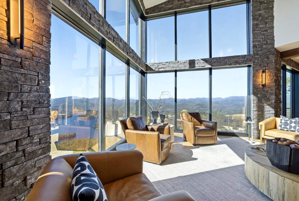 SkyHaüs at Lake Burton - Tiger, Georgia