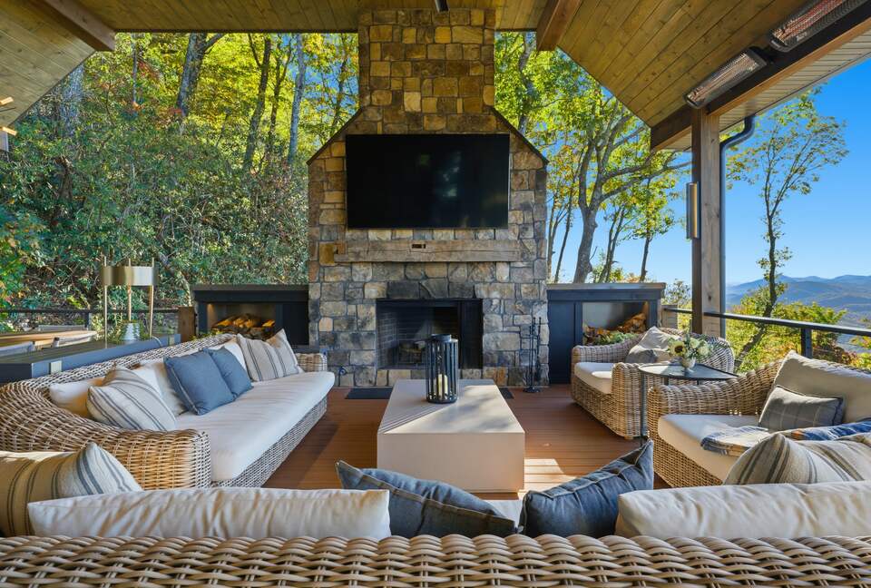 SkyHaüs at Lake Burton - Tiger, Georgia