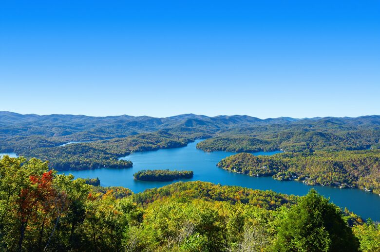 SkyHaüs at Lake Burton - Tiger, Georgia