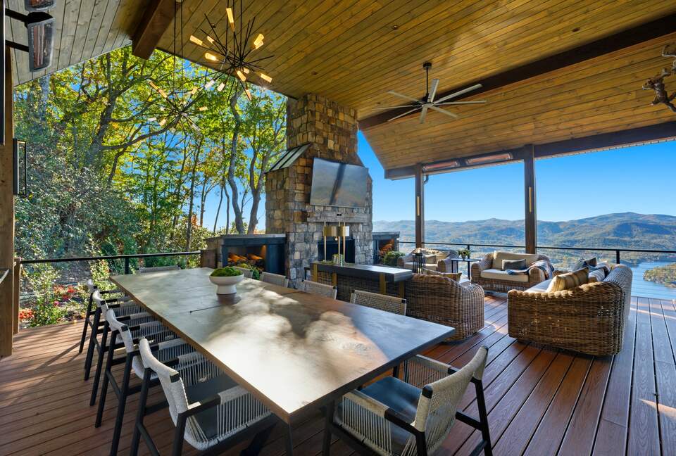 SkyHaüs at Lake Burton - Tiger, Georgia