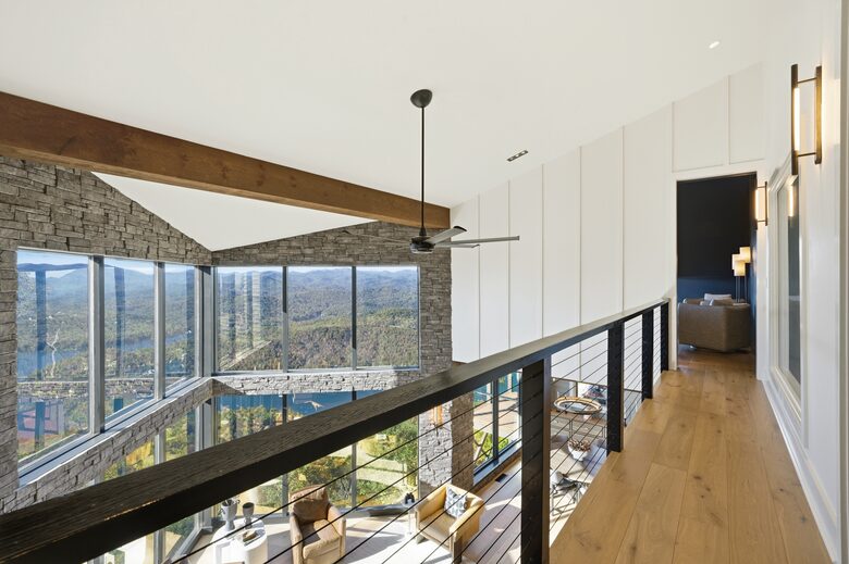 SkyHaüs at Lake Burton - Tiger, Georgia