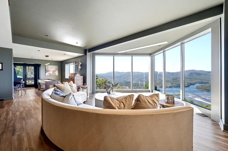 SkyHaüs at Lake Burton - Tiger, Georgia