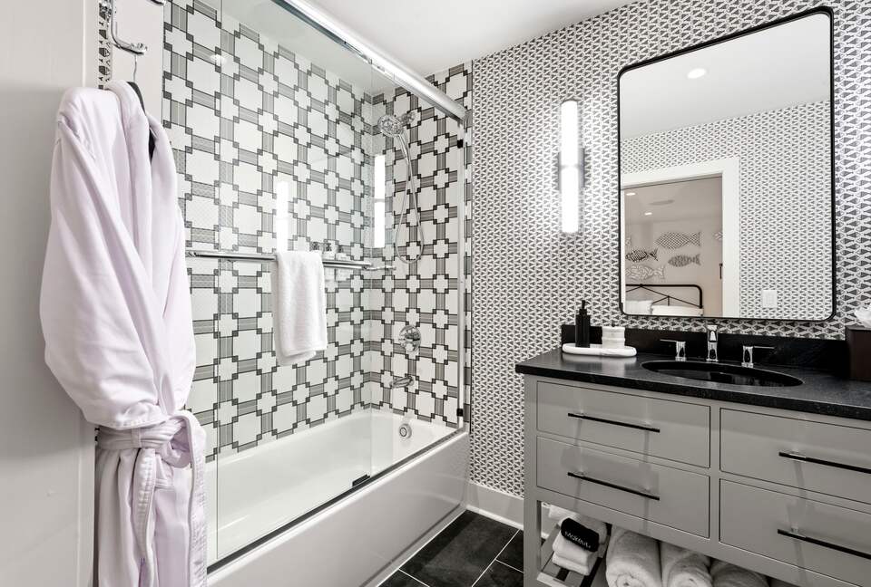 SkyHaüs at Lake Burton - Tiger, Georgia