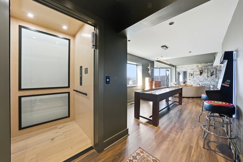 SkyHaüs at Lake Burton - Tiger, Georgia