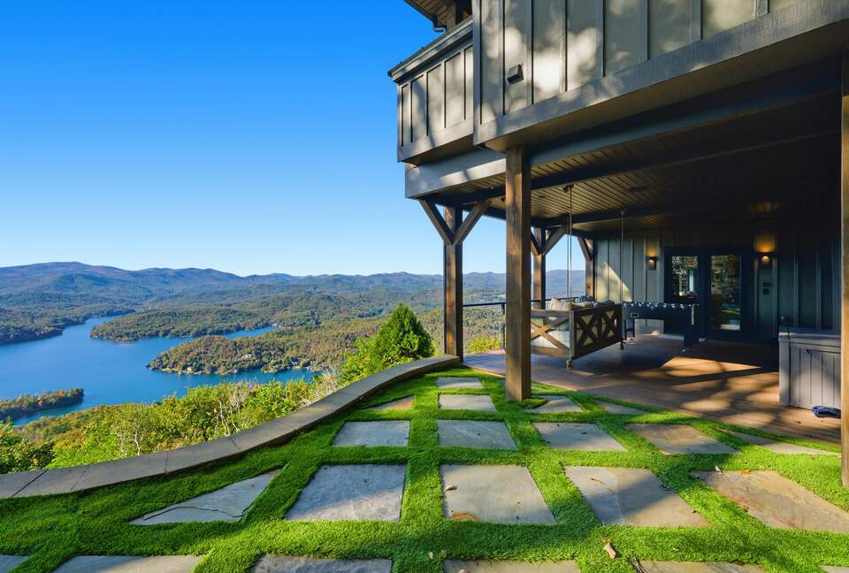 SkyHaüs at Lake Burton - Tiger, Georgia