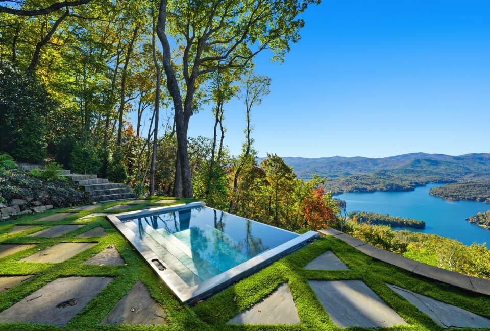 SkyHaüs at Lake Burton - Tiger, Georgia