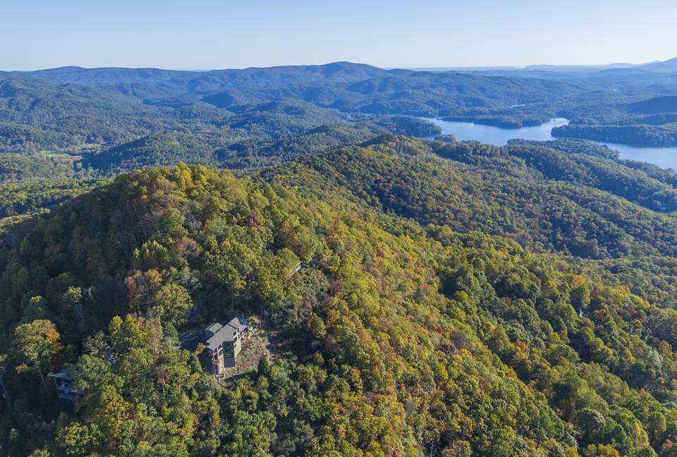 SkyHaüs at Lake Burton - Tiger, Georgia
