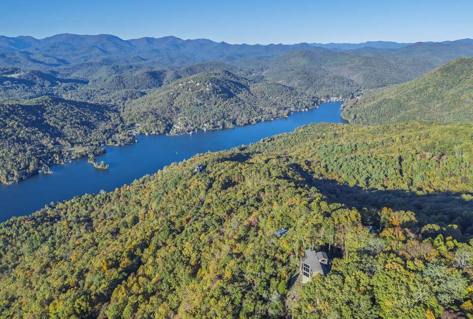 SkyHaüs at Lake Burton - Tiger, Georgia