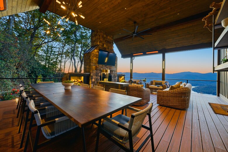 SkyHaüs at Lake Burton - Tiger, Georgia