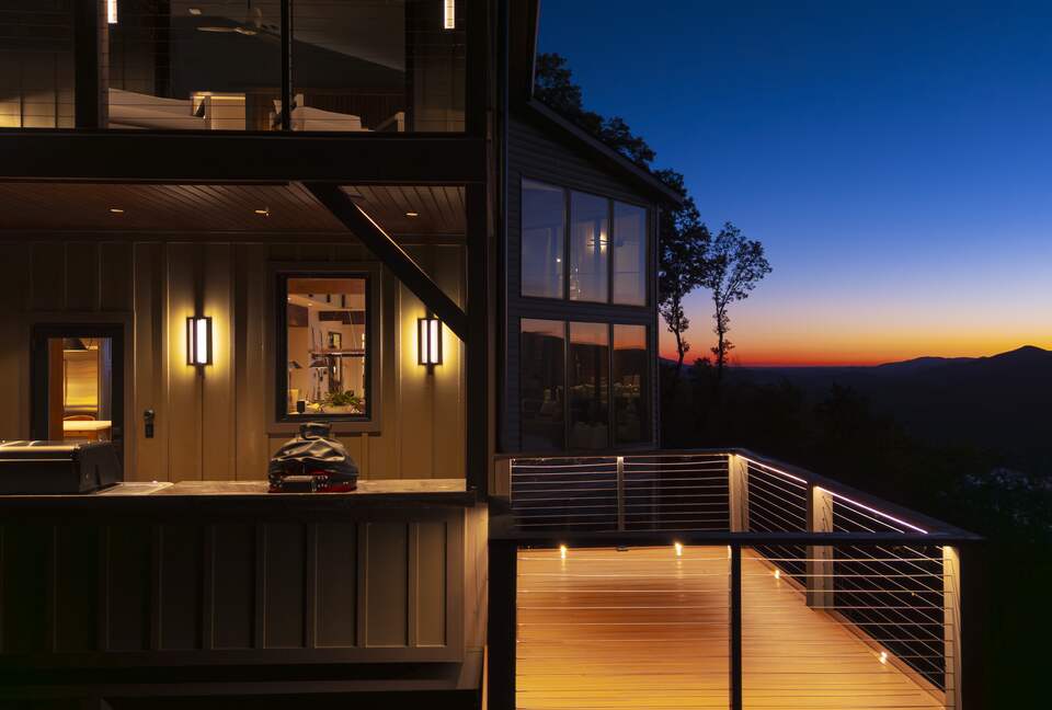 SkyHaüs at Lake Burton - Tiger, Georgia