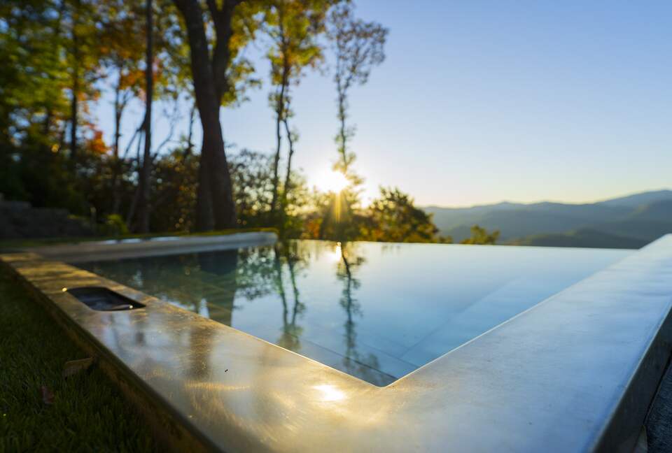 SkyHaüs at Lake Burton - Tiger, Georgia