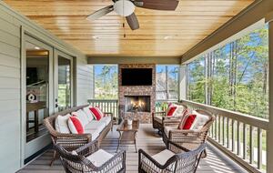 Luxury Lake House Near Clemson - Six Mile, South Carolina