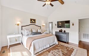 Luxury Lake House Near Clemson - Six Mile, South Carolina