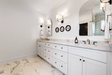 Luxury Lake House Near Clemson - Six Mile, South Carolina