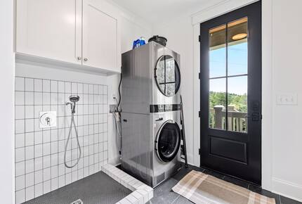 Luxury Lake House Near Clemson - Six Mile, South Carolina