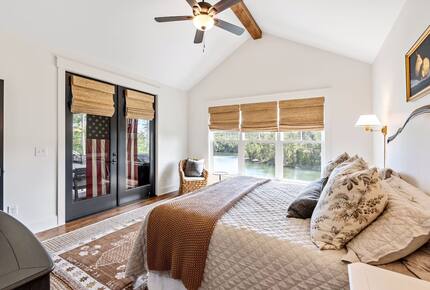 Luxury Lake House Near Clemson - Six Mile, South Carolina